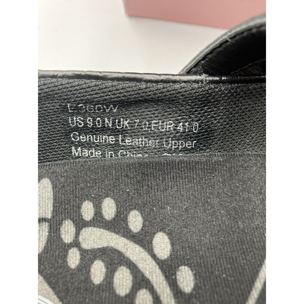 Aetrex Women's Black Mary Jane Sandals - Picture 10 of 11